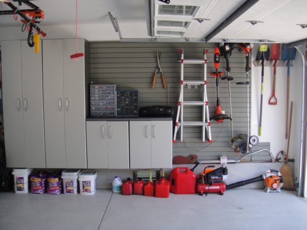 Flow Wall Storage Garage